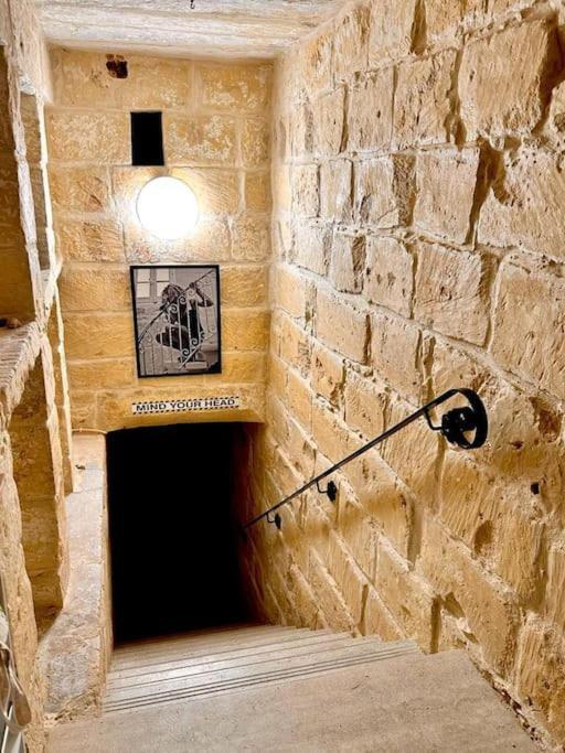 Апартаменты Town House 91 Виктория Экстерьер фото