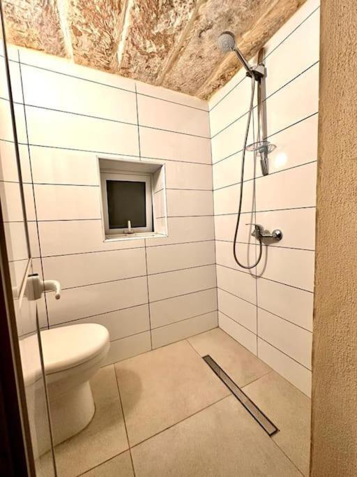 Апартаменты Town House 91 Виктория Экстерьер фото